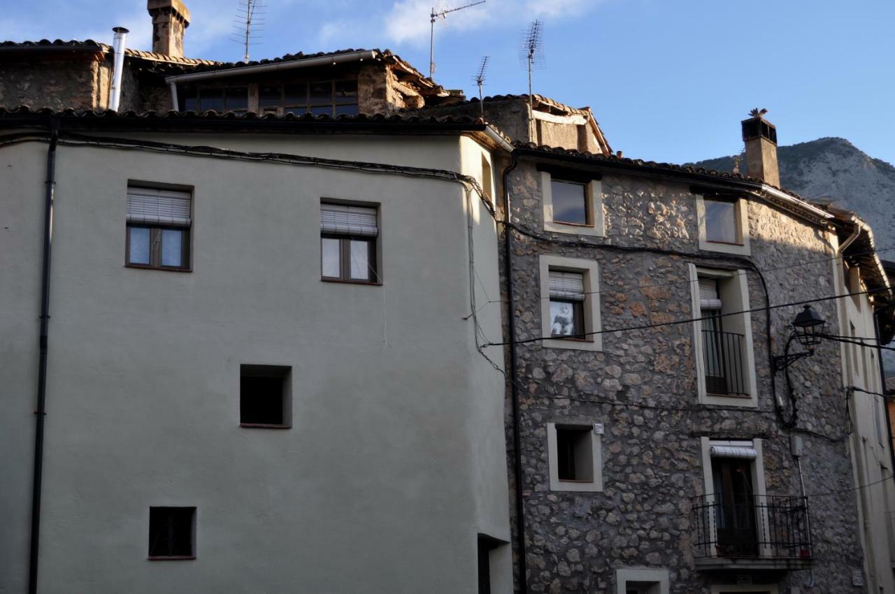 Hostel El Moli Organya Buitenkant foto